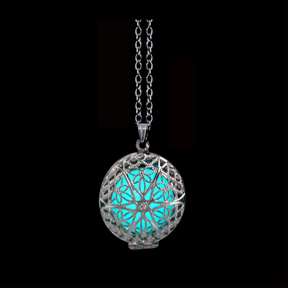 Luminous Glowing Arrow Spear Glow-in-the Dark Pendant Necklace Jewelry.