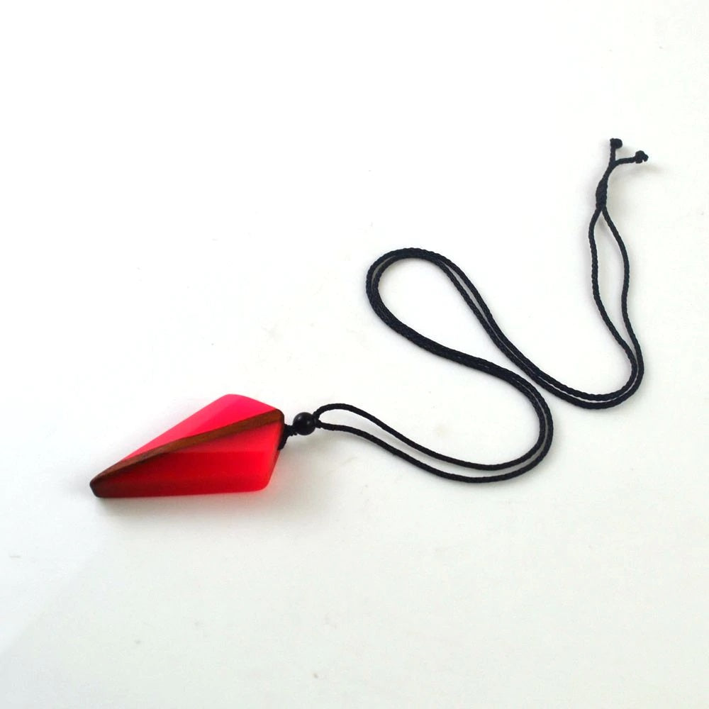 Fashion Arrow Glow-in-the-Dark Wood Resin Combined Pendant Necklace