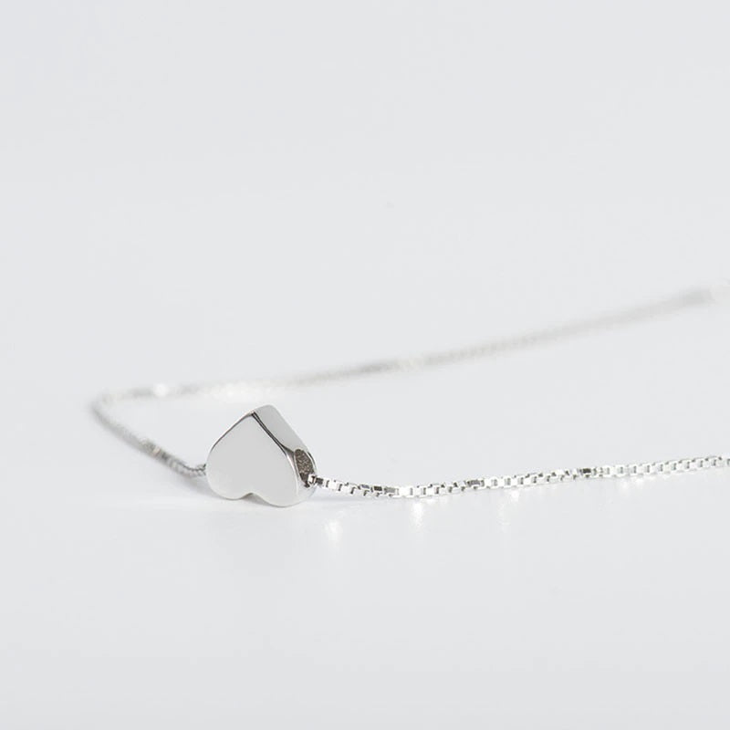 Minimalist Fashion Heart Shaped Pendant Necklace for Women
