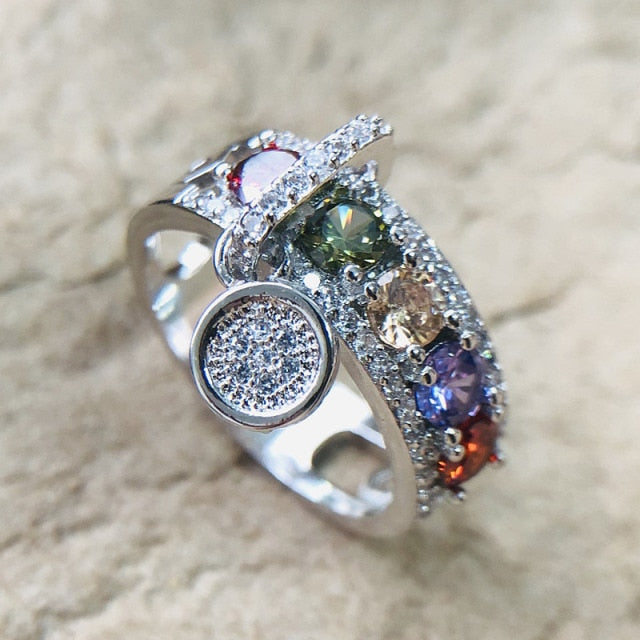 Vintage Zircon Studded Luxury Fashion Engagement Ring