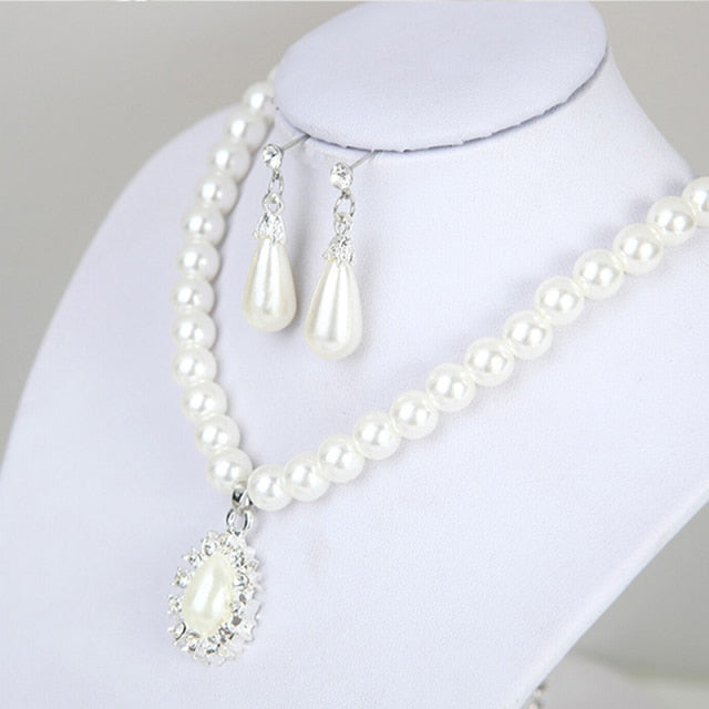 3Pcs/Set Bridal Elegant Pearl and Rhinestone Necklace and Earring Set