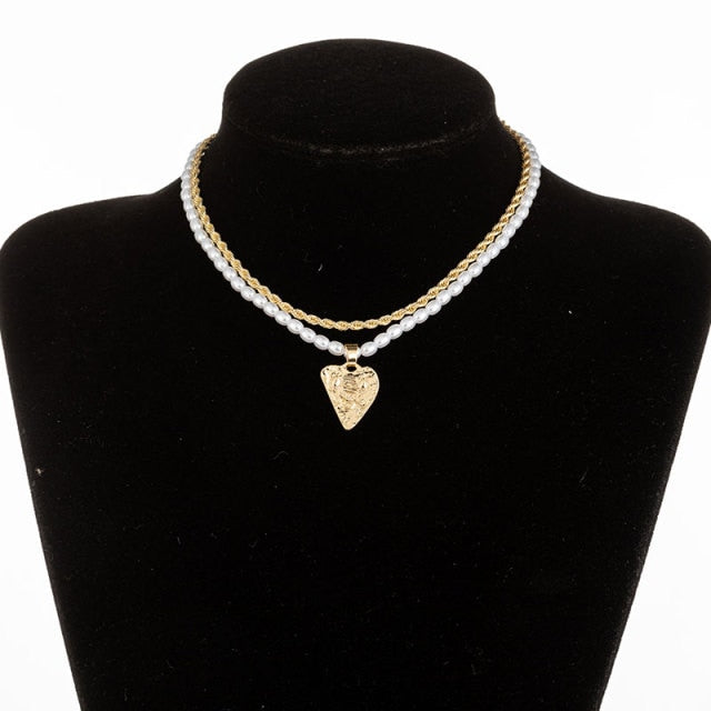 Jazzy Styled Cuban Link Chain Pendant - Pearl Clamp
