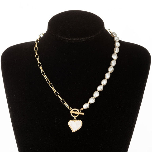 Jazzy Styled Cuban Link Chain Pendant - Pearl Clamp