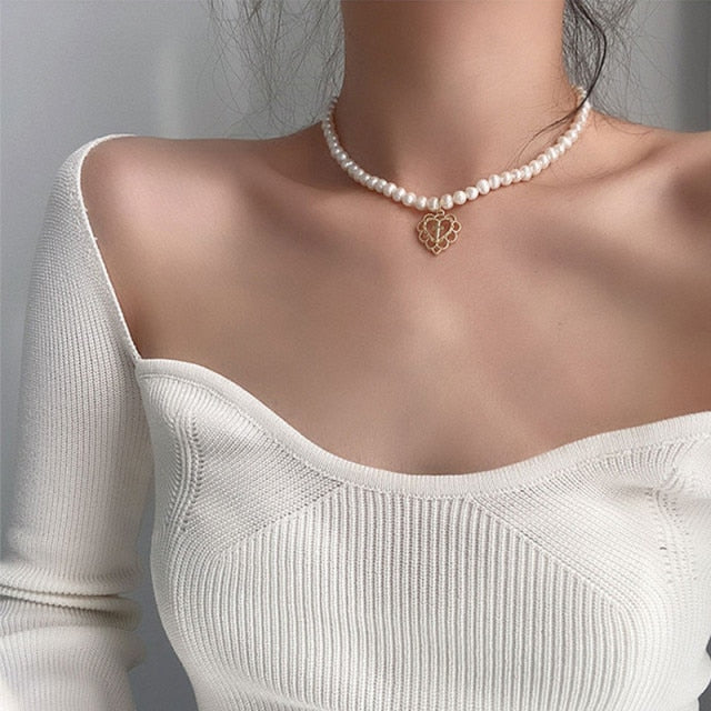 Vintage Pearl Choker Necklace For Women Fashion Summer White Imitation Pearl Necklaces 2023 Trend Elegant Wedding Jewelry.