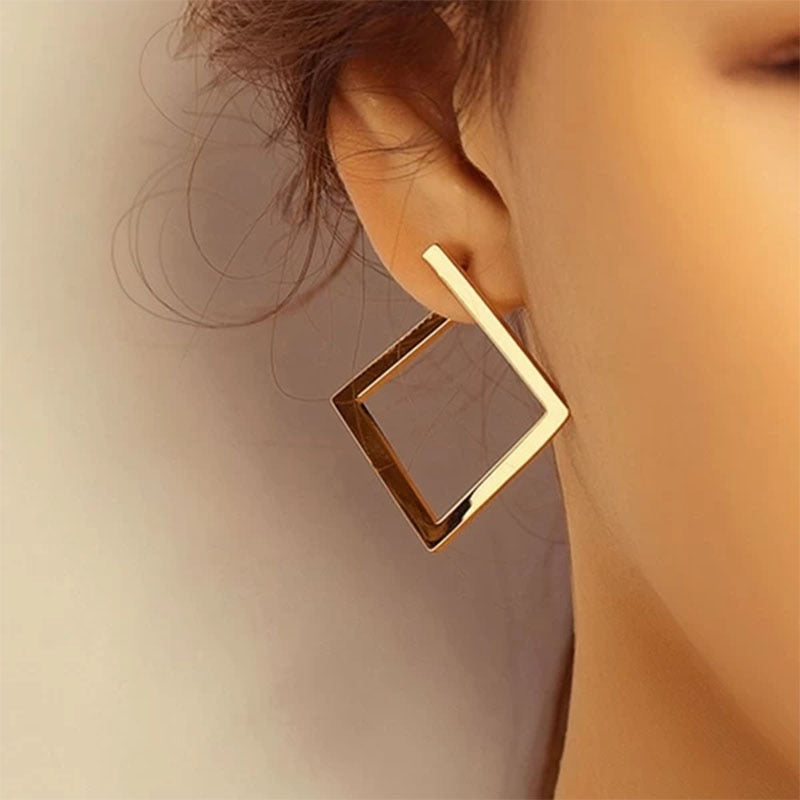 Minimalist Geometric Fashion Earring for Women