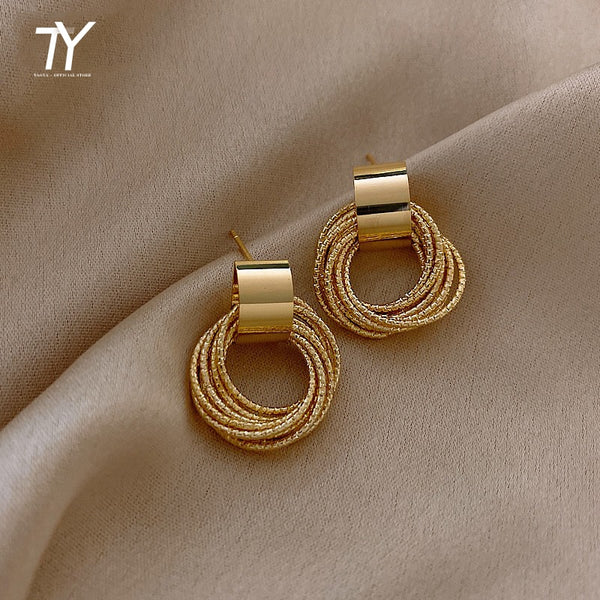 Retro Metallic Gold Multiple Small Circle Pendant Earrings 2020 New Jewelry fashion Wedding Party Unusual Earrings For Woman