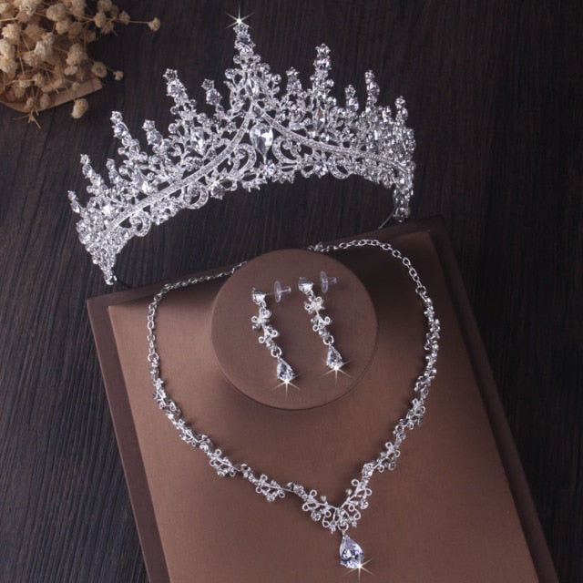 Gorgeous Crystal Bridal Fashion Crown Earrings Necklace Jewelry Set
