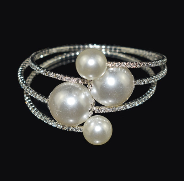 Trendy Rhinestone Silver Plated Pearl Bracelet Jewelry.